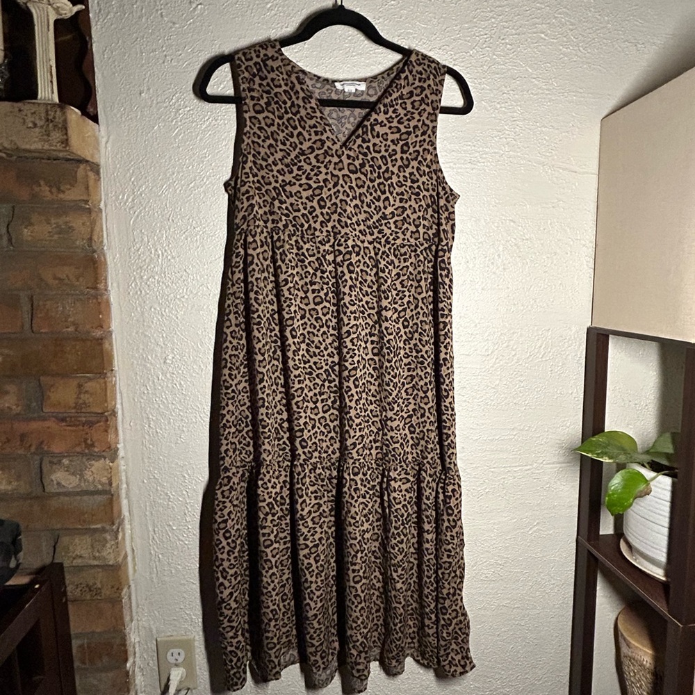 beachlunchlounge Brown and Black Animal Print Midi Dress